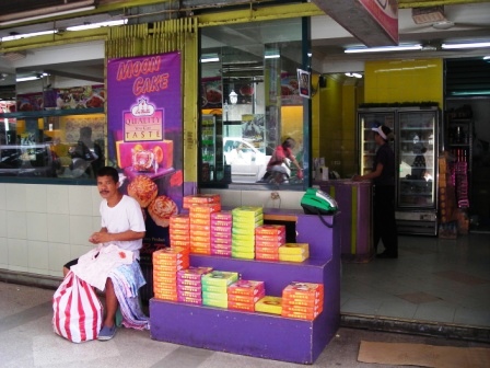 manila chinatown moon cakes